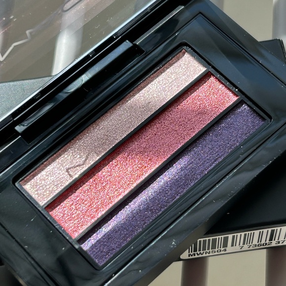 MAC Cosmetics Pink and Purple Eyeshadow Palette
